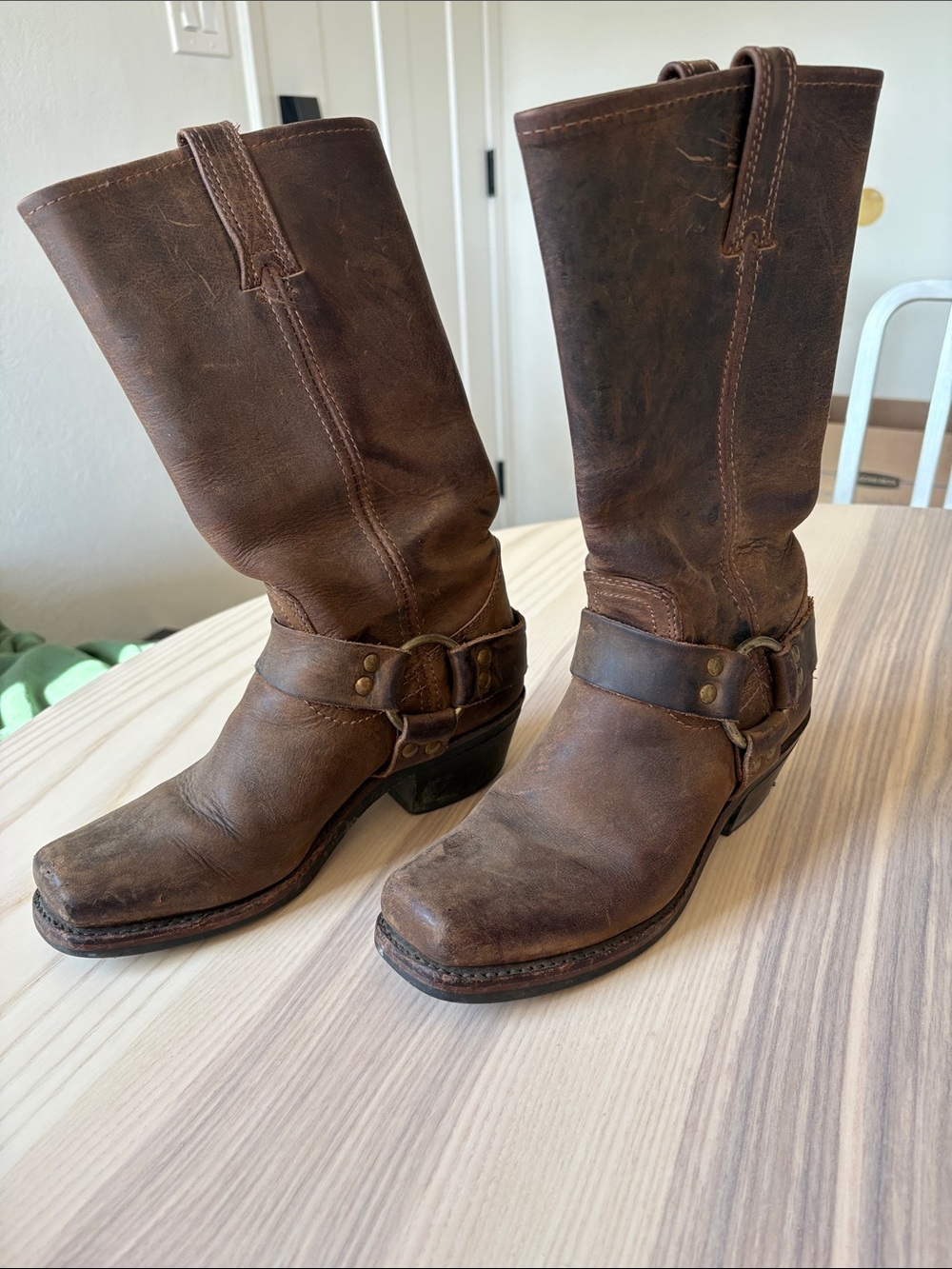 Frye Harness 12R Brown Leather and Suede Pull-On Boots